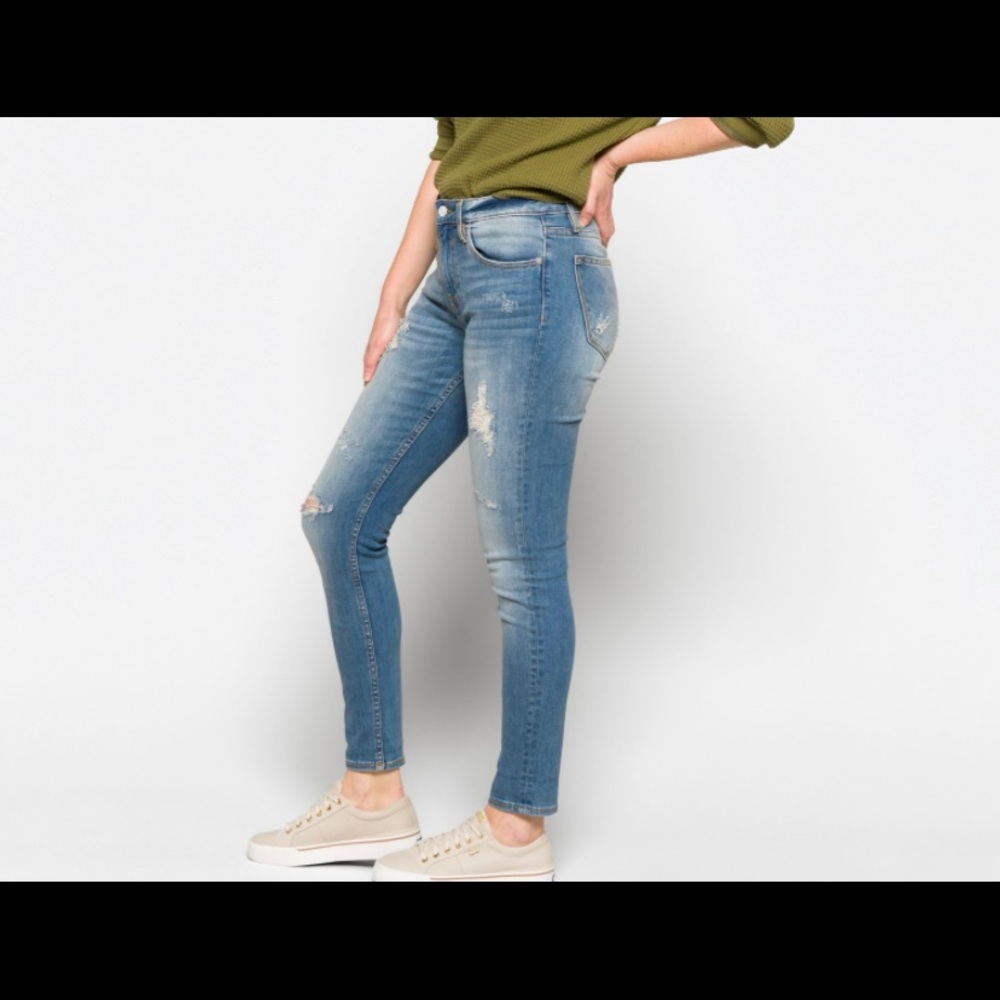Vigoss Thompson Tomboy Destructed Girlfriend Jean